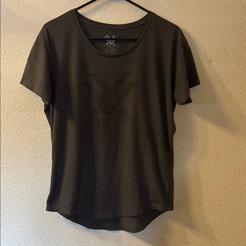Vortex gray graphic tee